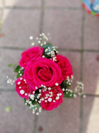 Vazoda kırmızı gül arajmanı - Kütahya Çiçek