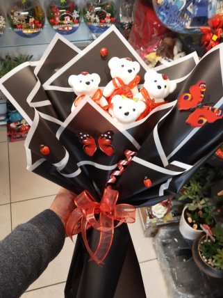 Küçük Ayıcık buketi 2 | Kütahya Nergiz Çiçekçilik