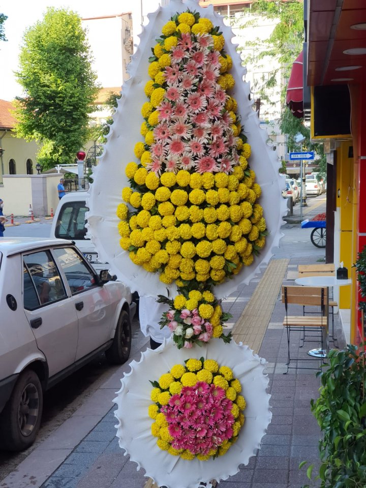 Çift Göbekli Lüks Duvak, Kütahya çiçekçi