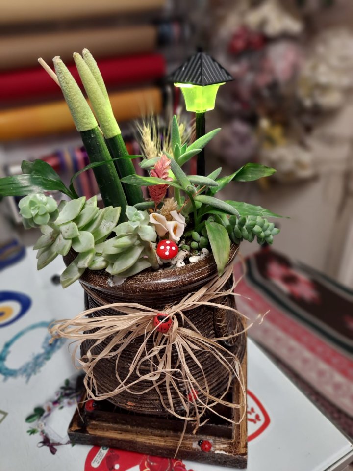 Kazan Saksılı Paşa Kılıçlı Arajman | Kütahya Nergiz Çiçekçilik